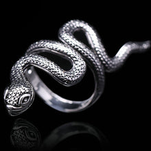 Load image into Gallery viewer, Cool Rings Gothic Deep Sea Squid Octopus Ring Vintage Wolf/Deer/Leaf/Superman/Dargon/Snake Rings Halloween Anillo Hombre Bijoux