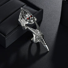 Load image into Gallery viewer, Retro Punk Exaggerated Spirit Snake Ring Fashion Personality Stereoscopic Opening Adjustable Joint Finger Rings