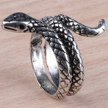 Load image into Gallery viewer, Cool Rings Gothic Deep Sea Squid Octopus Ring Vintage Wolf/Deer/Leaf/Superman/Dargon/Snake Rings Halloween Anillo Hombre Bijoux
