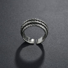 Load image into Gallery viewer, Retro Punk Exaggerated Spirit Snake Ring Fashion Personality Stereoscopic Opening Adjustable Joint Finger Rings
